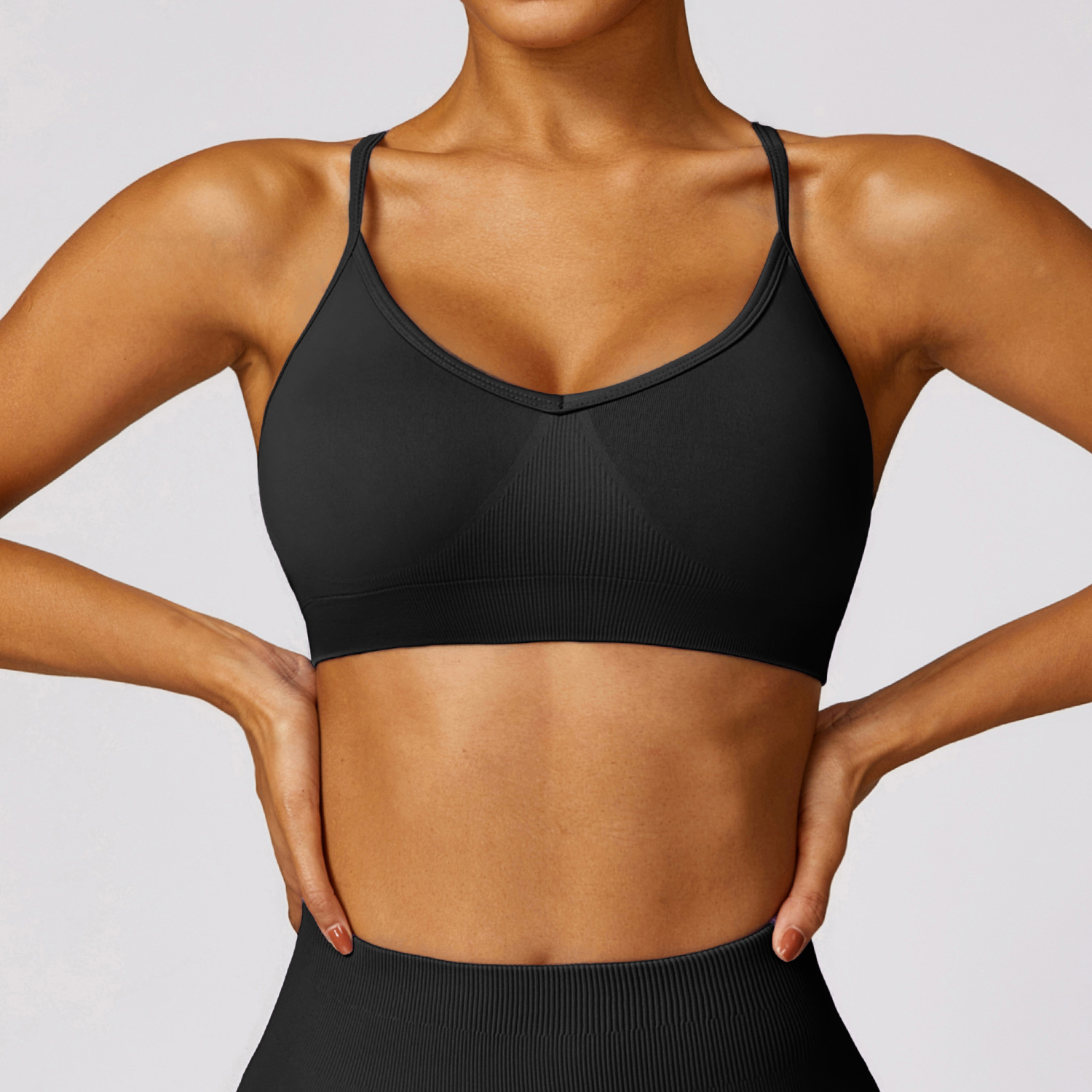 Soutien-gorge de sport sculptant sans coutures à maintien moyen